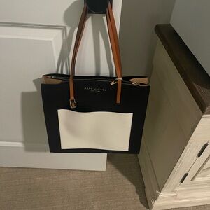 Marc Jacobs M0016131 GRIND COLORBLOCKED TOTE BAG $425.